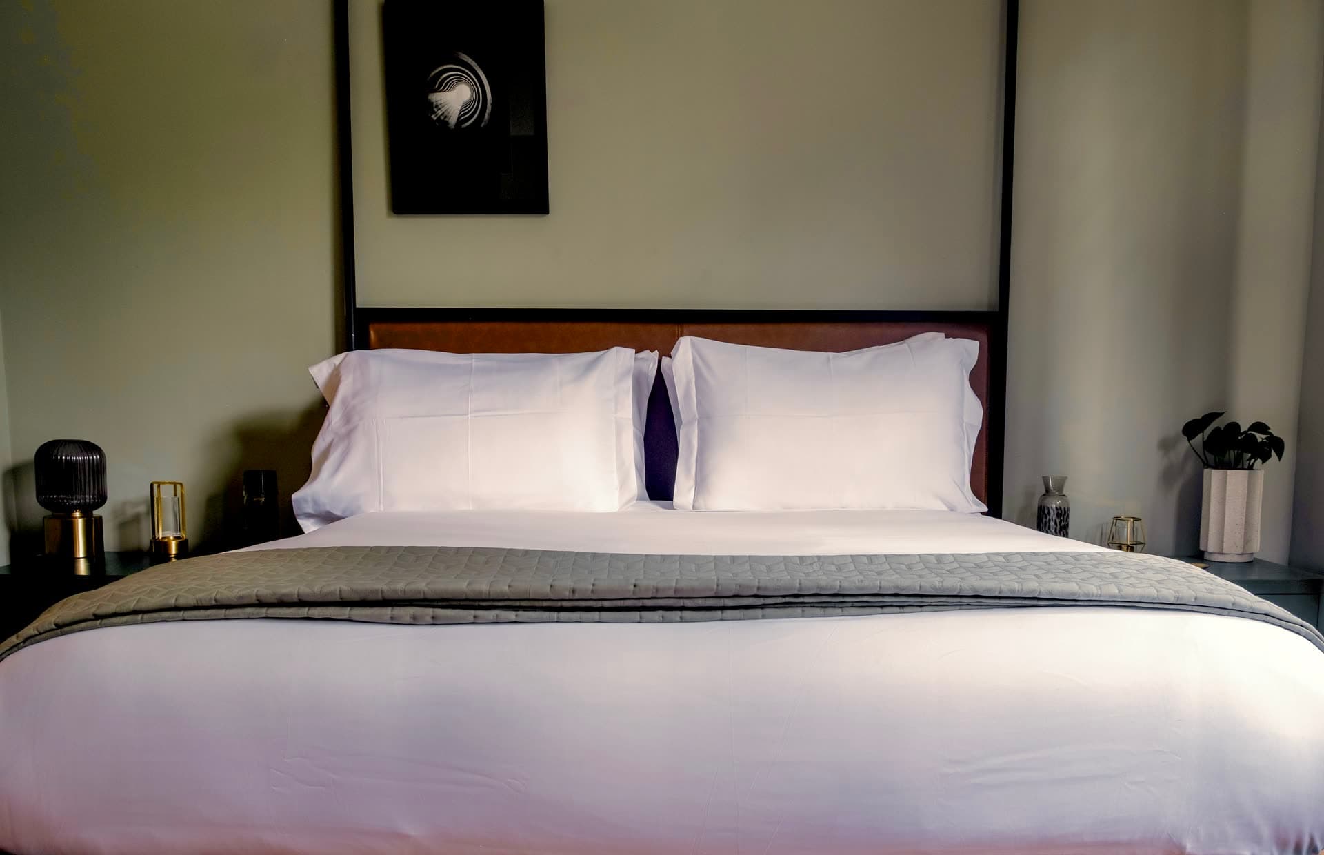 2 Bedroom — Detail